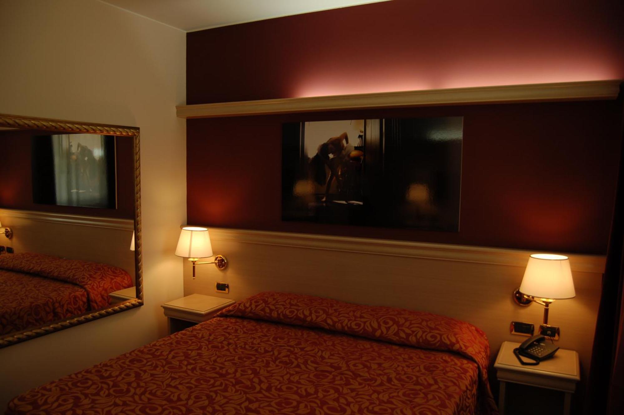 Hm Motelhotel Castellazzo Bormida ภายนอก รูปภาพ