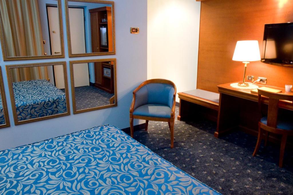 Hm Motelhotel Castellazzo Bormida ห้อง รูปภาพ